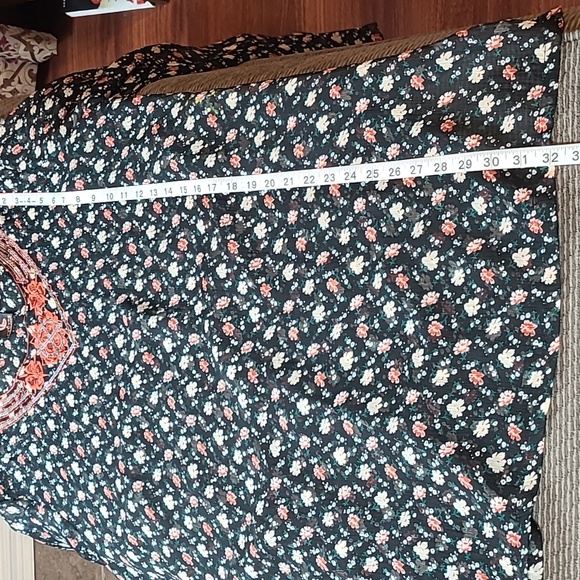 Priya Embroidered Boho Blouse - Picture 10 of 11